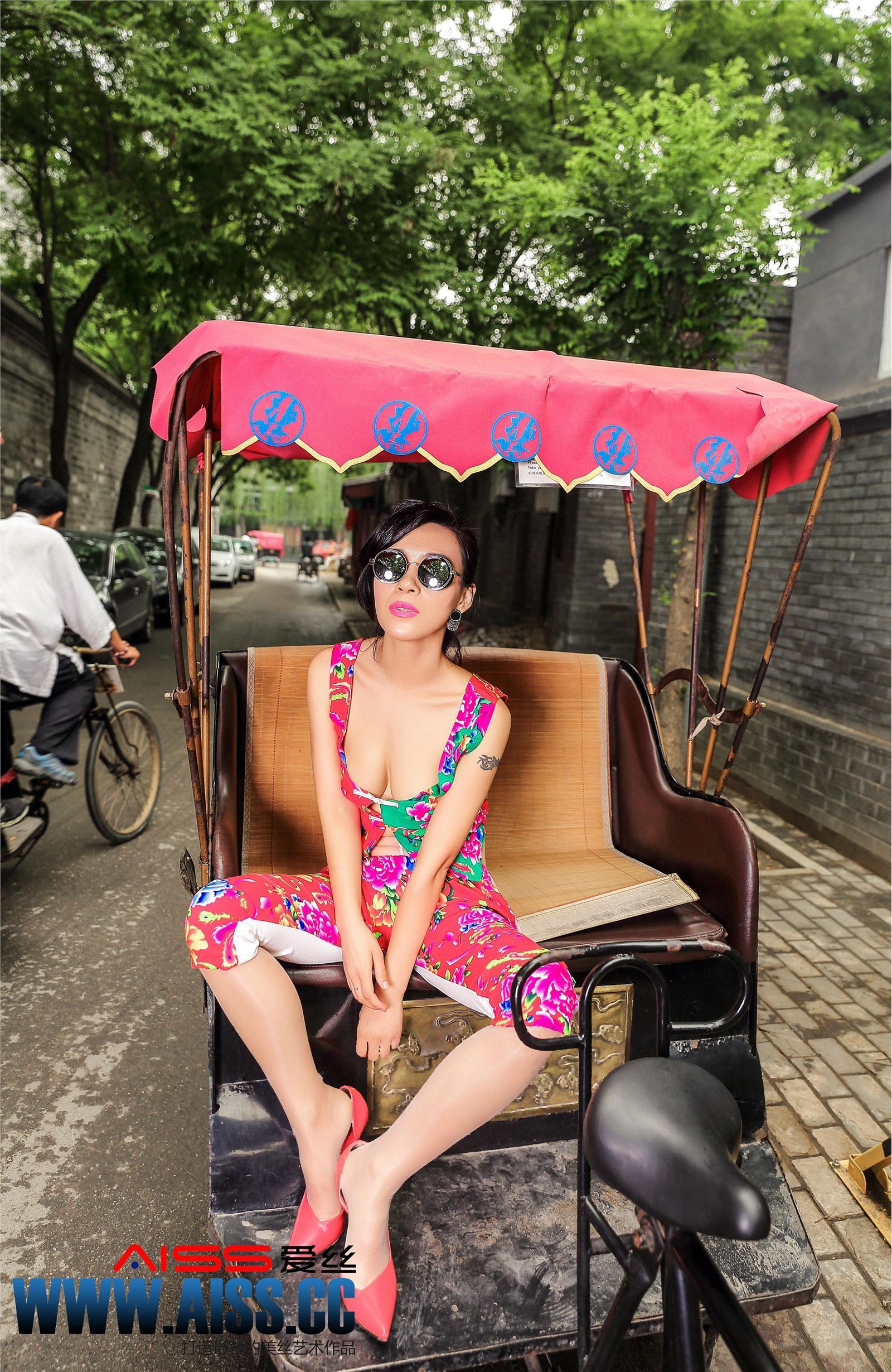 [AISS爱丝]美丝图辑 2015.07.30 NO.059 《巷陌》高清黄金会员版